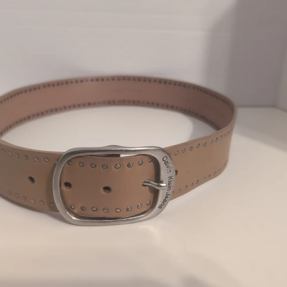 Calvin Klein Jeans Tan Leather Belt w Silver Brass Buckle & Studs Women's Medium